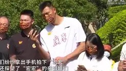 九游娱乐app口碑好-包含刚刚！广东宏远窗口期止住颓势加时末段葡萄牙体育备战欧冠，上海申花国际比赛日回应争议的词条